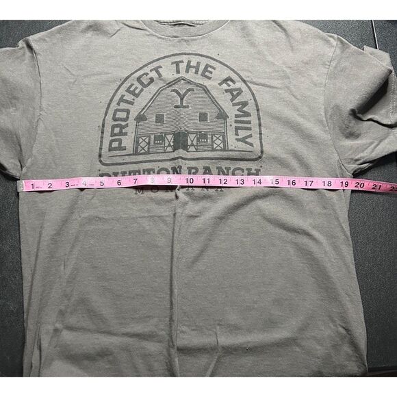Yellowstone Dutton Ranch Protect The Family Graphic Tee - Picture 6 of 7